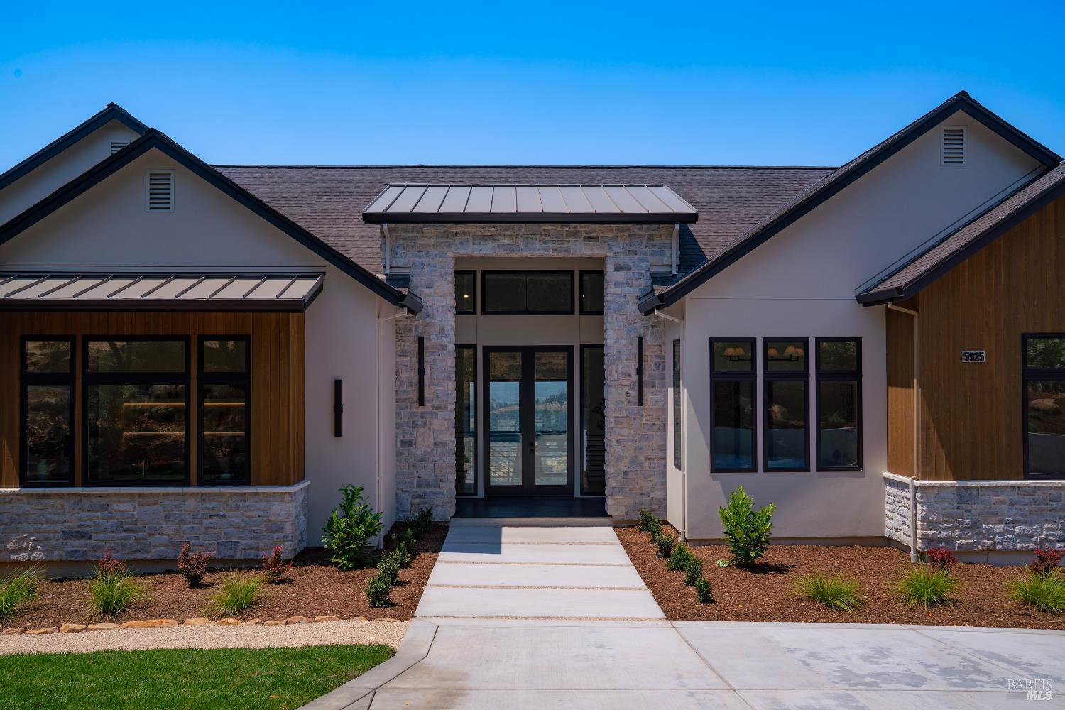 Detail Gallery Image 82 of 99 For 5925 Crystal Dr, Santa Rosa,  CA 95404 - 4 Beds | 4/1 Baths