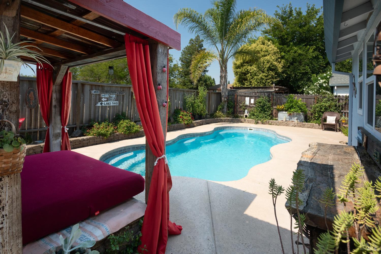 Detail Gallery Image 27 of 67 For 1025 Woodvale Dr, Dixon,  CA 95620 - 4 Beds | 2 Baths