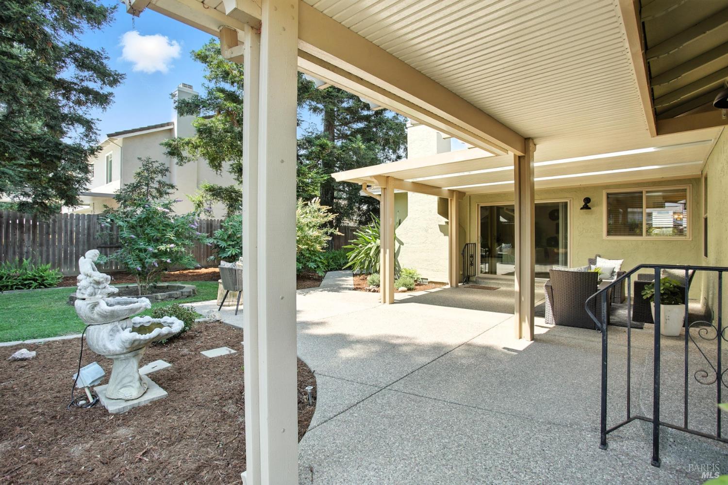 Detail Gallery Image 41 of 55 For 551 Stonewood Dr, Vacaville,  CA 95687 - 4 Beds | 2/1 Baths
