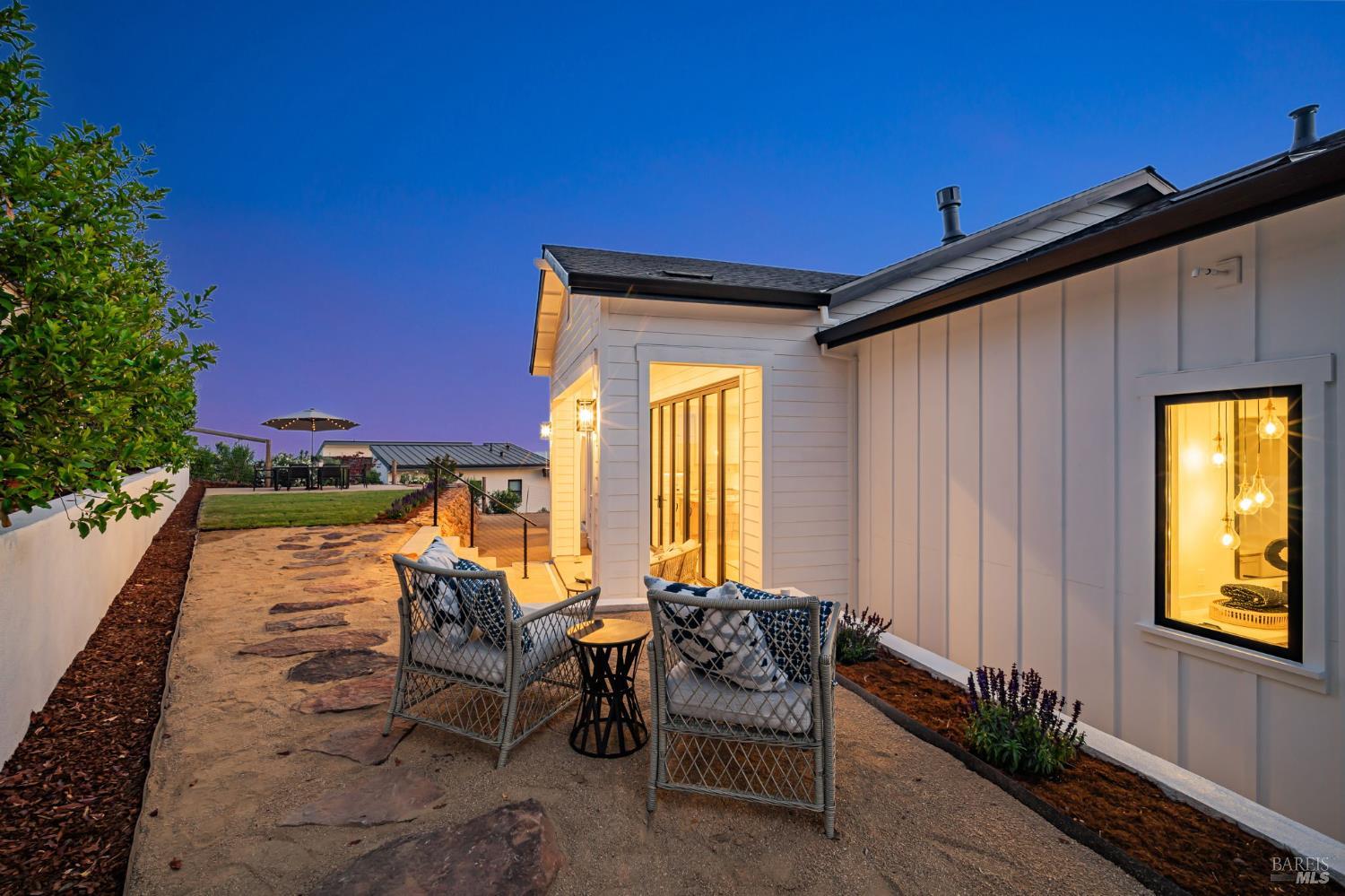 Detail Gallery Image 36 of 48 For 3572 Southridge Dr, Santa Rosa,  CA 95403 - 4 Beds | 4 Baths