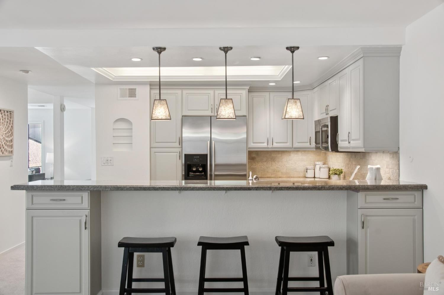 Detail Gallery Image 17 of 53 For 18 Eagle Gap Rd, Novato,  CA 94949 - 4 Beds | 2/1 Baths