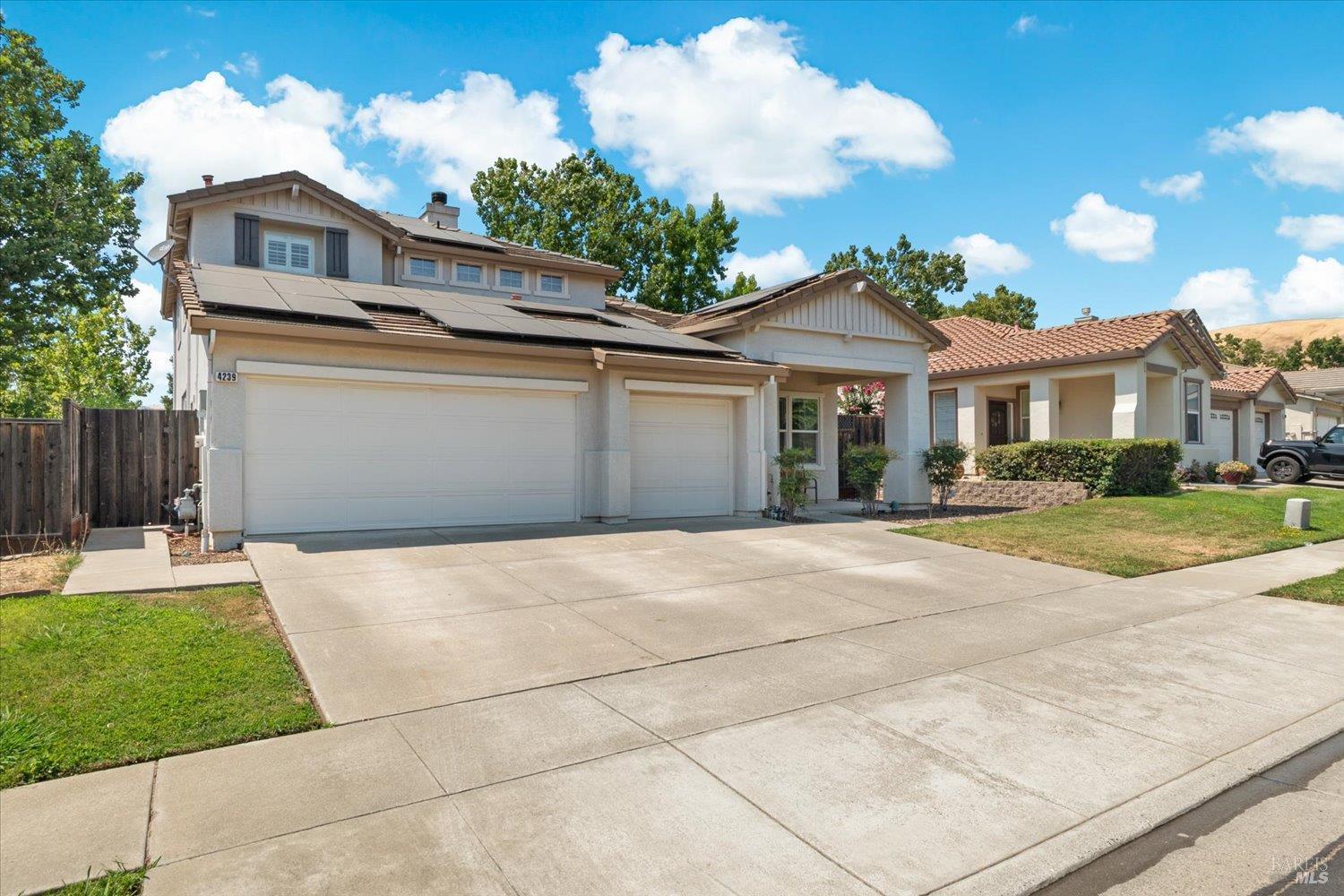 Detail Gallery Image 4 of 63 For 4239 Brudenell Dr, Fairfield,  CA 94533 - 5 Beds | 3 Baths