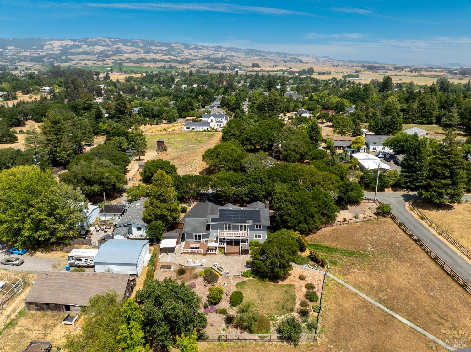 Detail Gallery Image 90 of 96 For 635 Palm Ave, Penngrove,  CA 94951 - 4 Beds | 2/1 Baths