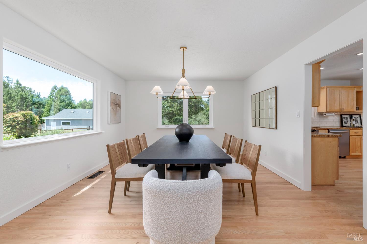 Detail Gallery Image 16 of 96 For 635 Palm Ave, Penngrove,  CA 94951 - 4 Beds | 2/1 Baths