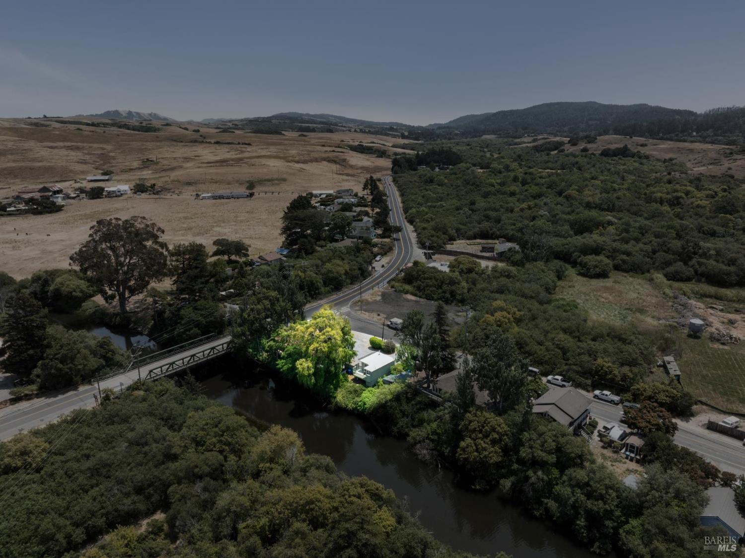 Detail Gallery Image 39 of 50 For 11150 Sir Francis Drake Blvd, Point Reyes Station,  CA 94956 - 3 Beds | 4/1 Baths