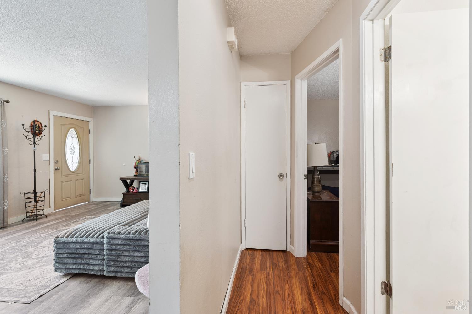 Detail Gallery Image 14 of 41 For 147 Buena Vida Ct, Sonoma,  CA 95476 - – Beds | – Baths