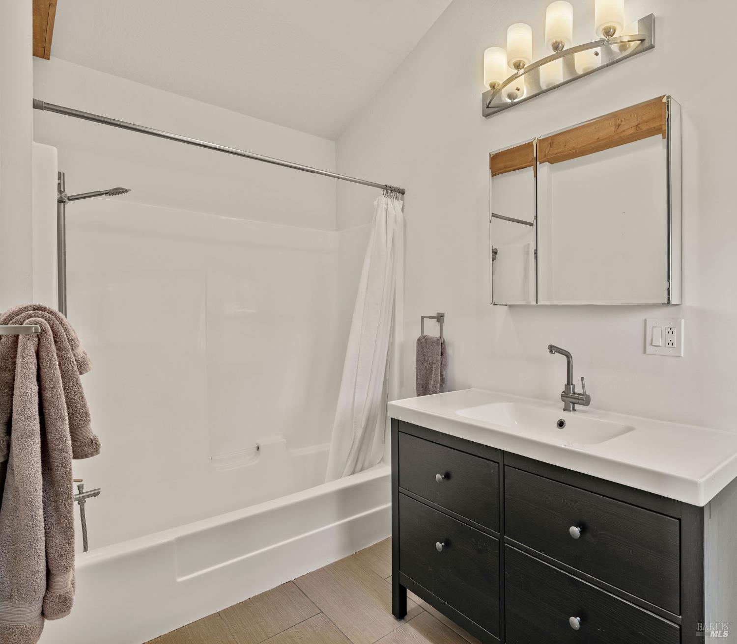 Detail Gallery Image 34 of 39 For 37940 Pacific View Dr, Gualala,  CA 95445 - 4 Beds | 4 Baths