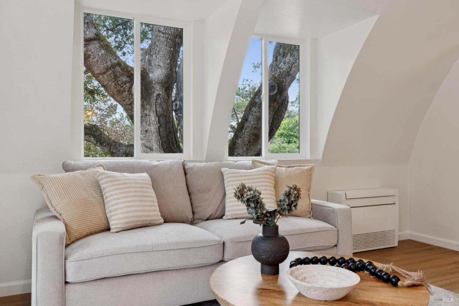 Detail Gallery Image 29 of 50 For 1863 Mountain View Ave, Petaluma,  CA 94952 - 2 Beds | 1 Baths