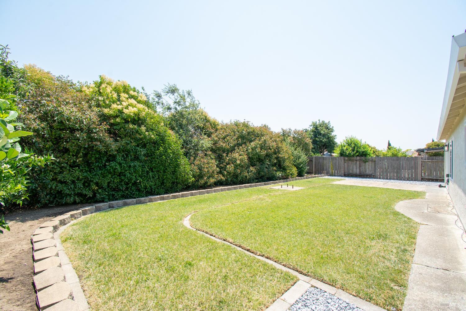 Detail Gallery Image 33 of 34 For 224 Columbus Dr, Fairfield,  CA 94533 - 3 Beds | 2 Baths