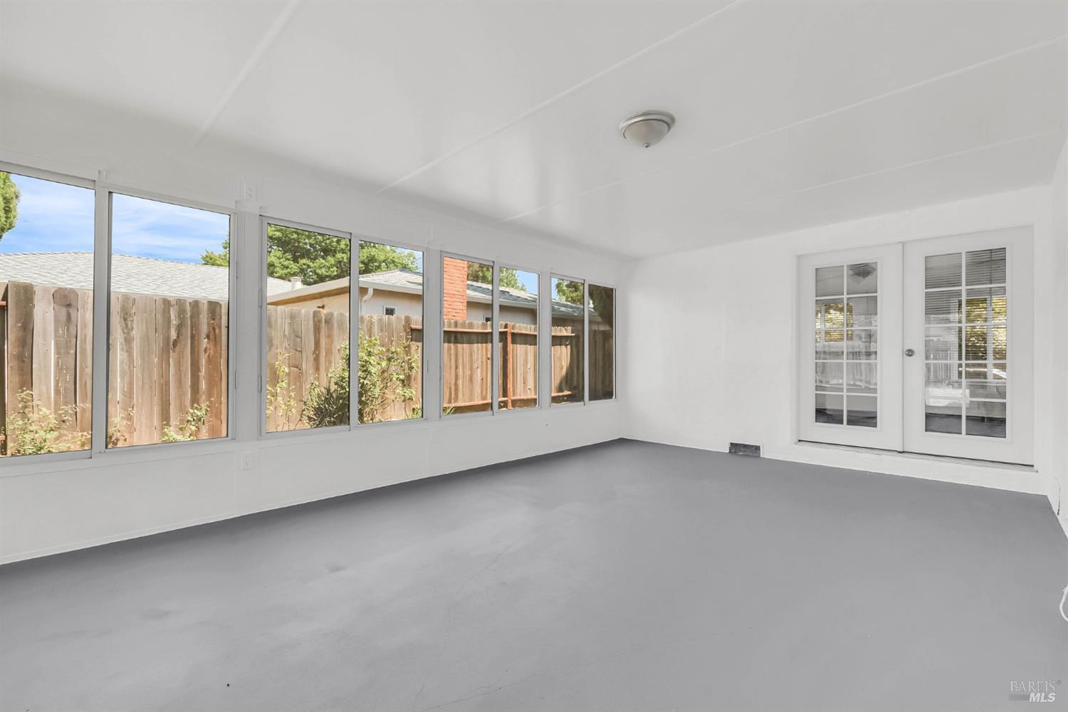 Detail Gallery Image 35 of 47 For 1607 California Dr, Vacaville,  CA 95687 - 3 Beds | 2 Baths