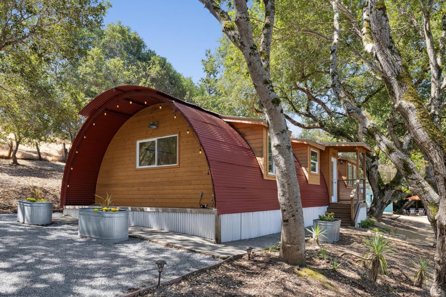 Detail Gallery Image 43 of 50 For 1863 Mountain View Ave, Petaluma,  CA 94952 - 2 Beds | 1 Baths