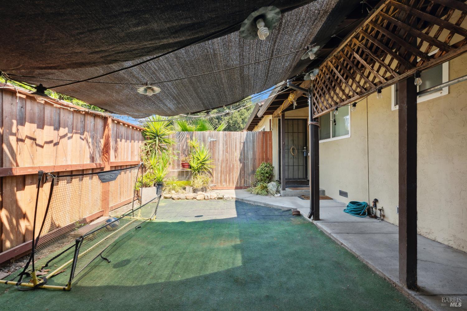 Detail Gallery Image 24 of 41 For 147 Buena Vida Ct, Sonoma,  CA 95476 - – Beds | – Baths