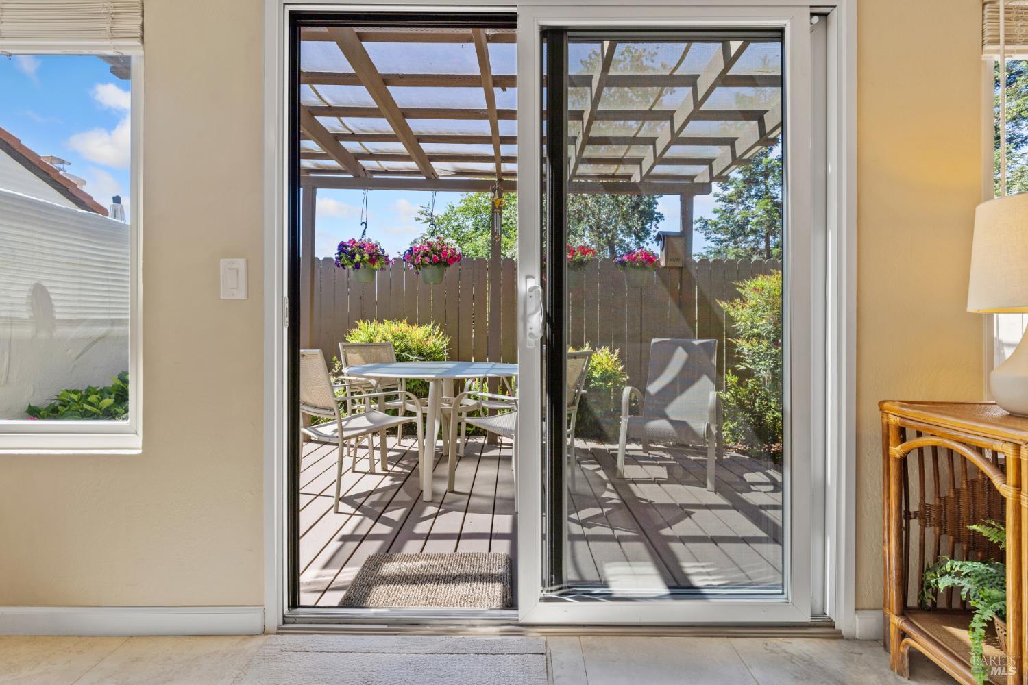 Detail Gallery Image 19 of 42 For 706 Adobe Dr, Santa Rosa,  CA 95404 - 3 Beds | 2 Baths