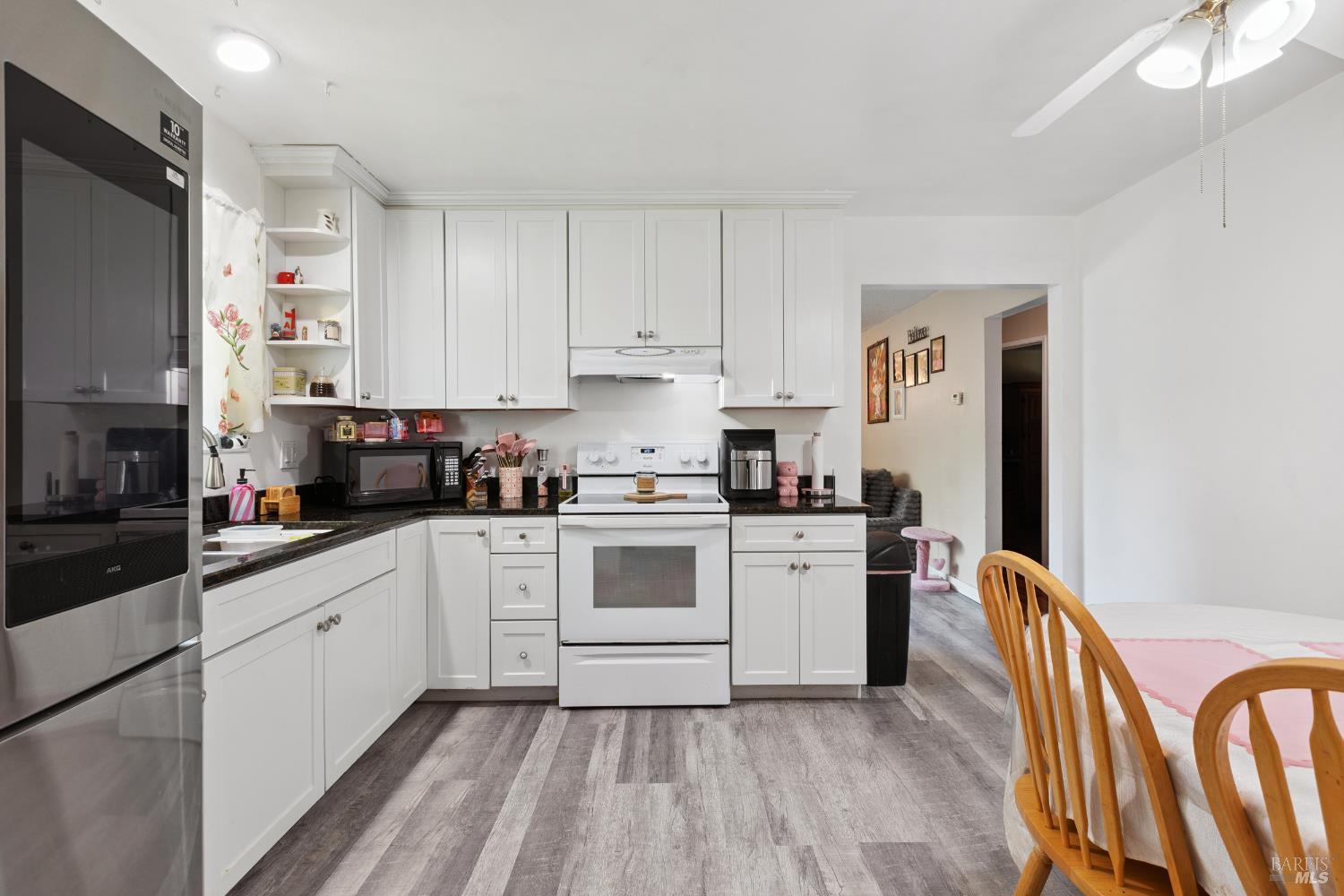 Detail Gallery Image 20 of 41 For 147 Buena Vida Ct, Sonoma,  CA 95476 - – Beds | – Baths