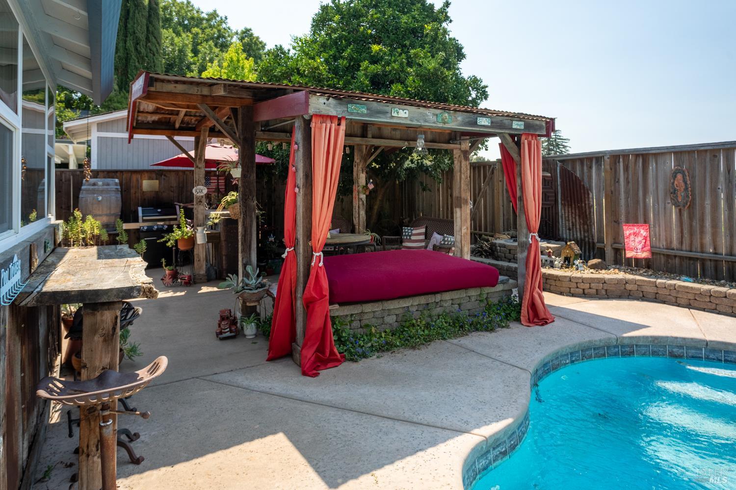Detail Gallery Image 37 of 67 For 1025 Woodvale Dr, Dixon,  CA 95620 - 4 Beds | 2 Baths