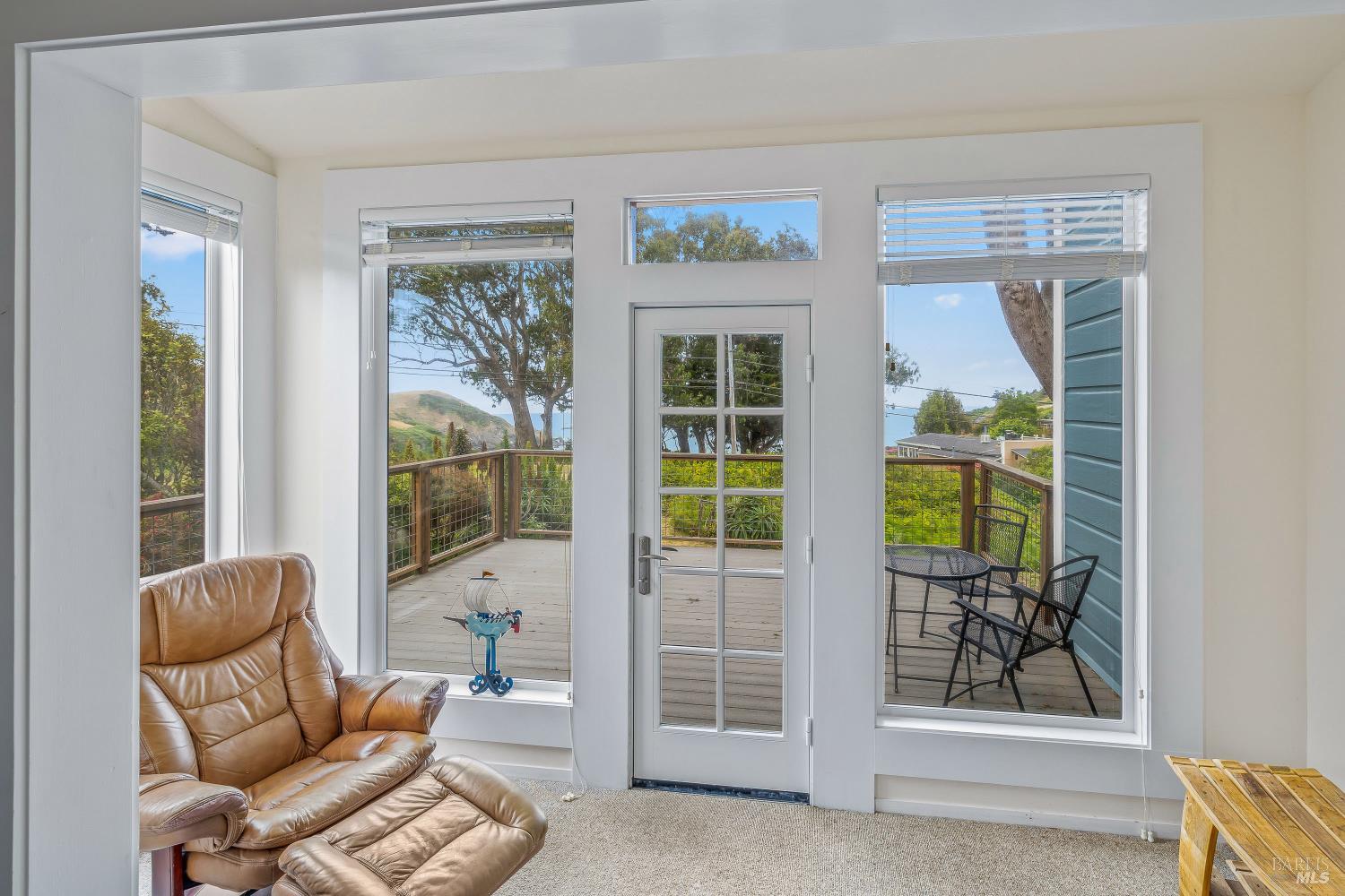 Detail Gallery Image 5 of 42 For 3781 N Highway 1 Unkn, Albion,  CA 95410 - 4 Beds | 2 Baths
