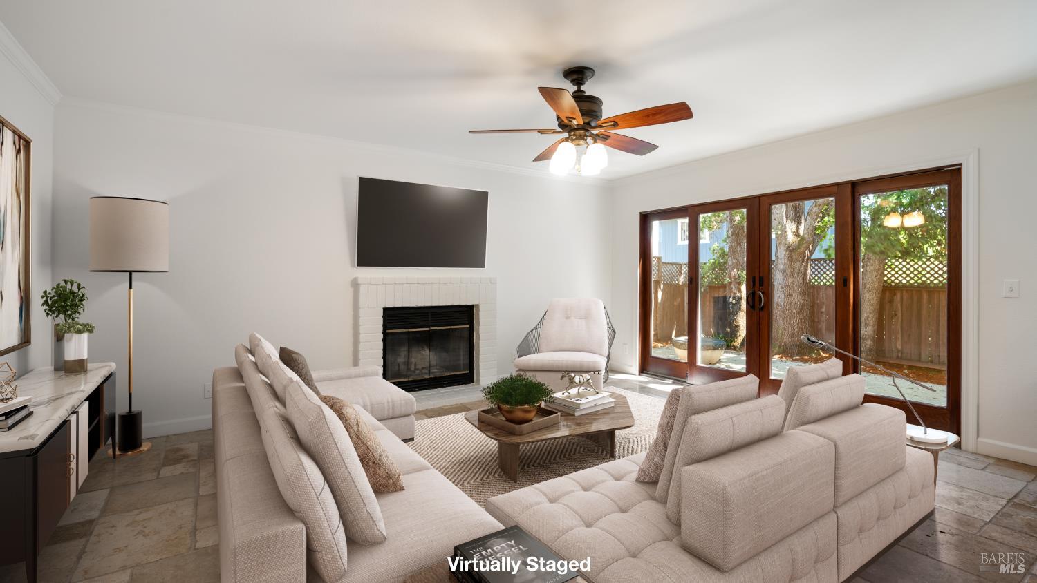 Detail Gallery Image 19 of 43 For 2318 S Hampton Cir, Santa Rosa,  CA 95401 - 4 Beds | 3 Baths