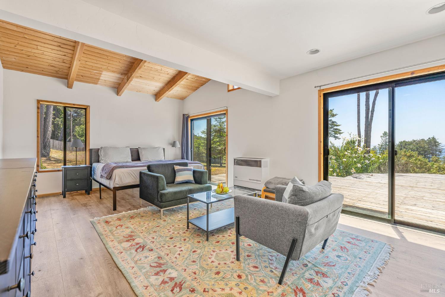 Detail Gallery Image 18 of 39 For 37940 Pacific View Dr, Gualala,  CA 95445 - 4 Beds | 4 Baths