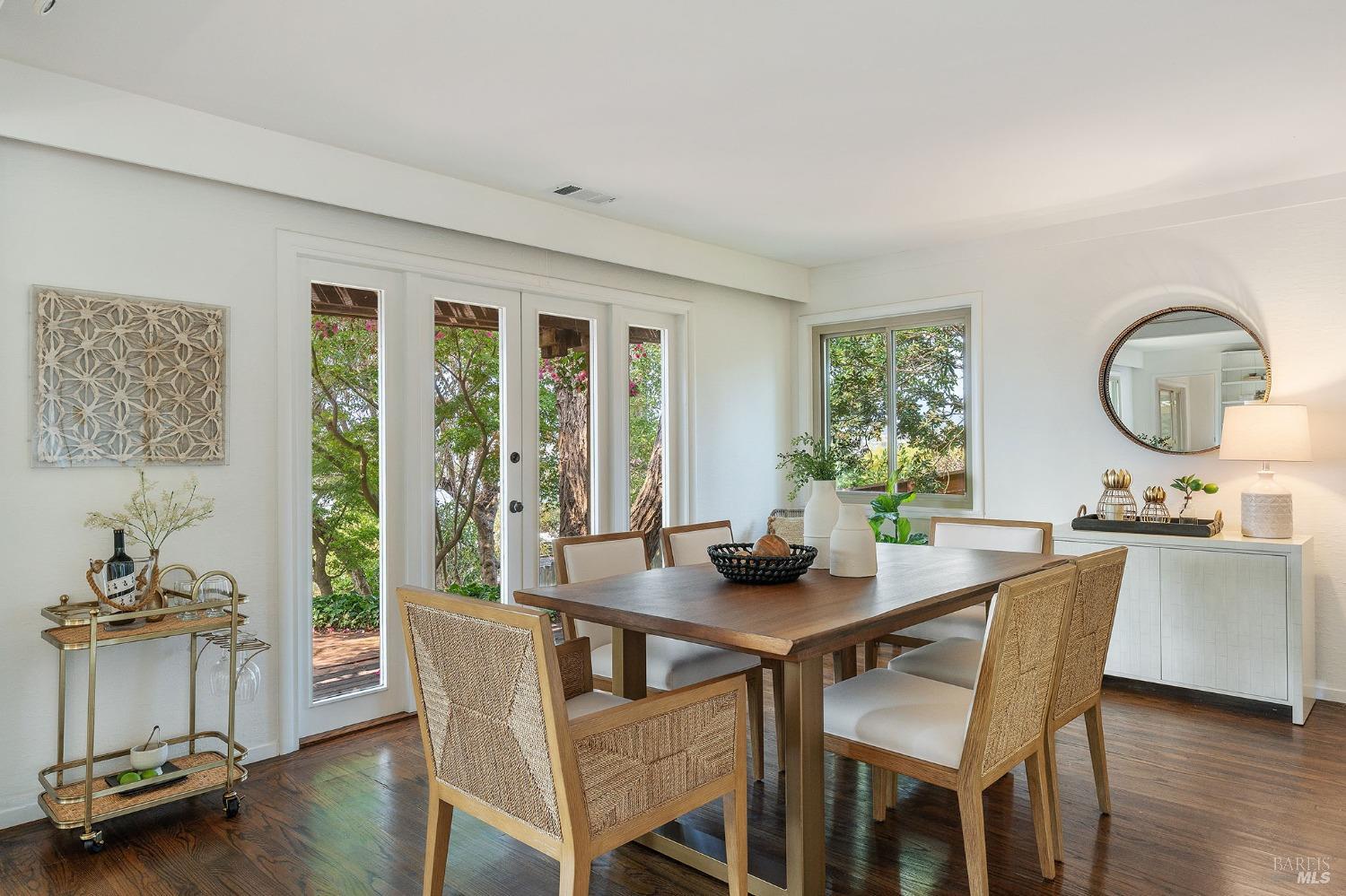 Detail Gallery Image 24 of 24 For 765 Tiburon Blvd, Tiburon,  CA 94920 - 3 Beds | 2/2 Baths