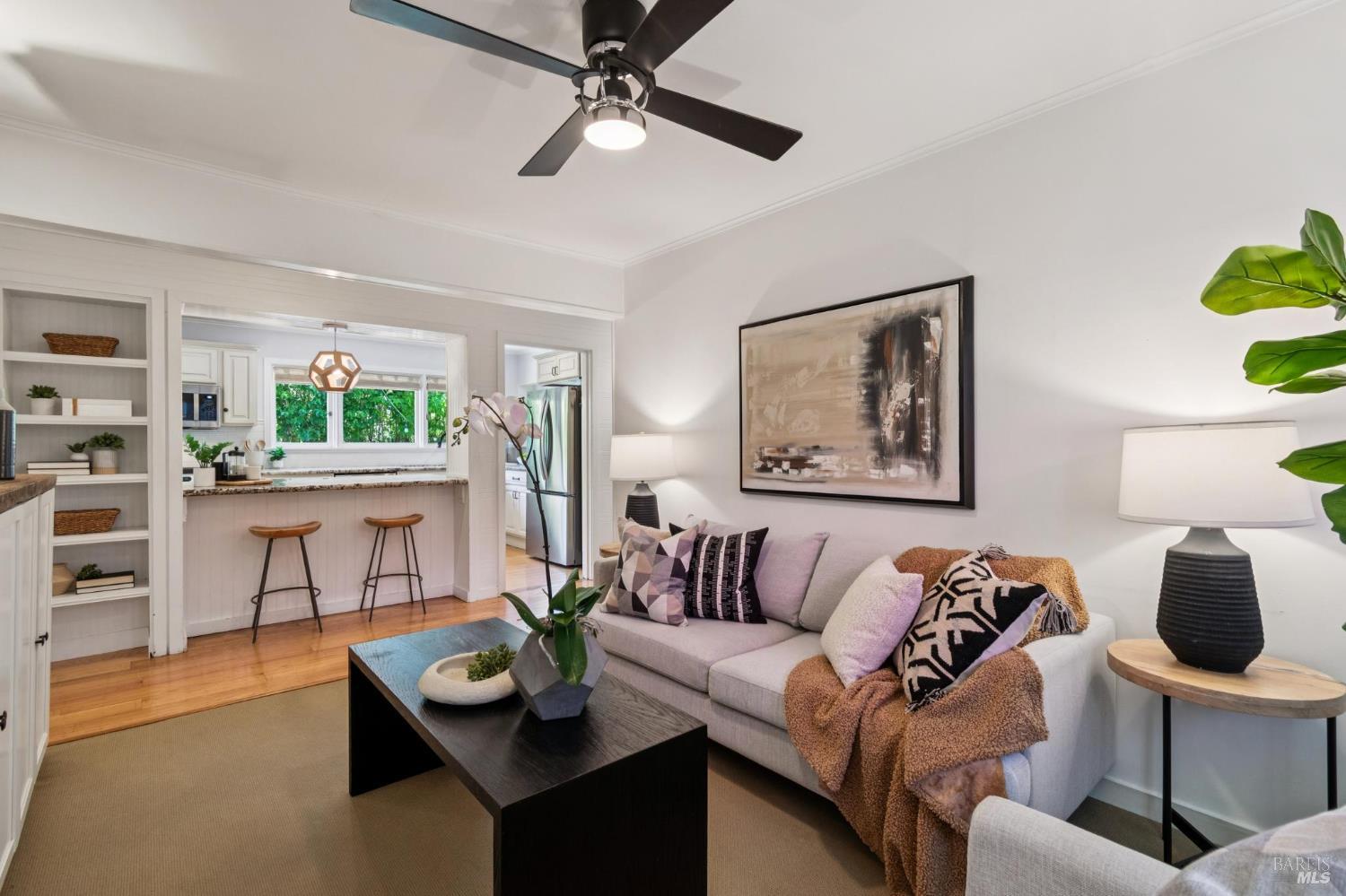 Detail Gallery Image 22 of 66 For 2 Fairview Ct, San Anselmo,  CA 94960 - 3 Beds | 2 Baths