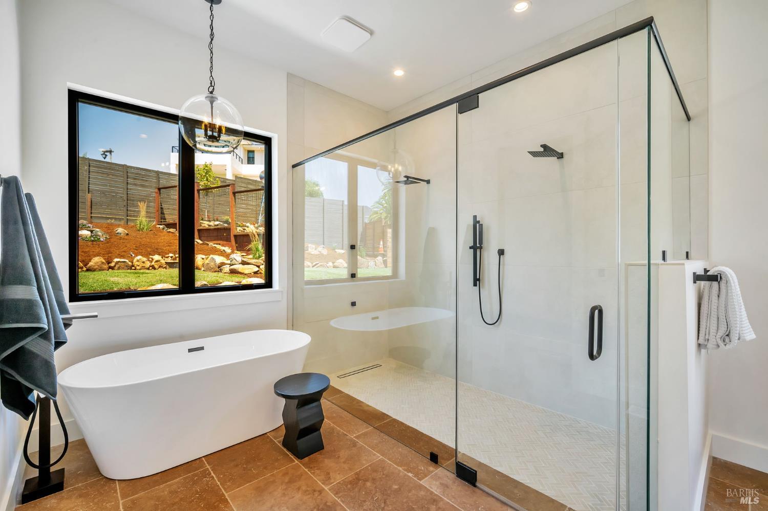 Detail Gallery Image 20 of 48 For 3572 Southridge Dr, Santa Rosa,  CA 95403 - 4 Beds | 4 Baths