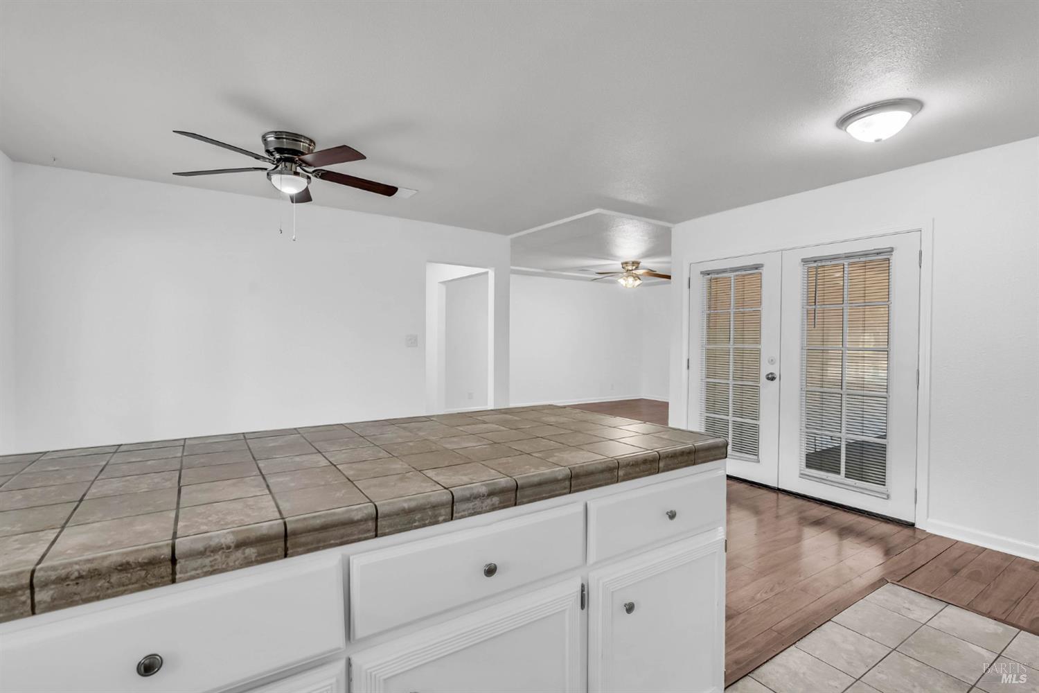 Detail Gallery Image 16 of 47 For 1607 California Dr, Vacaville,  CA 95687 - 3 Beds | 2 Baths