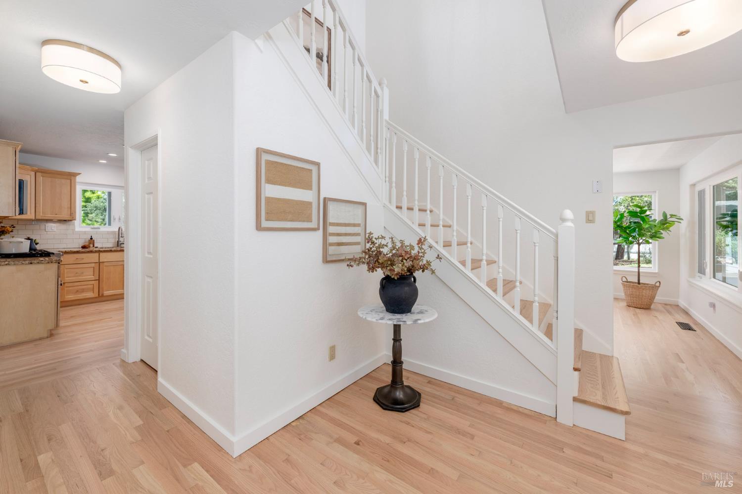 Detail Gallery Image 11 of 96 For 635 Palm Ave, Penngrove,  CA 94951 - 4 Beds | 2/1 Baths