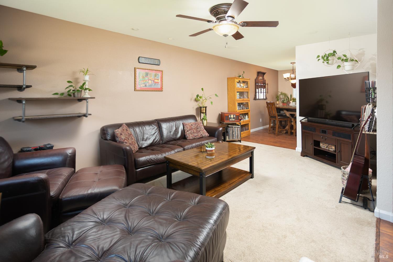Detail Gallery Image 16 of 67 For 1025 Woodvale Dr, Dixon,  CA 95620 - 4 Beds | 2 Baths