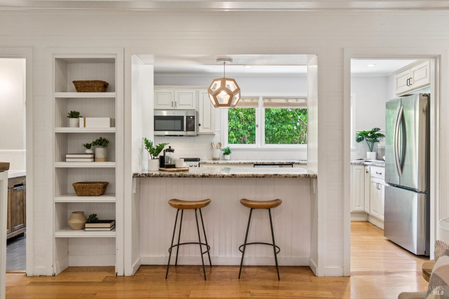 Detail Gallery Image 23 of 66 For 2 Fairview Ct, San Anselmo,  CA 94960 - 3 Beds | 2 Baths