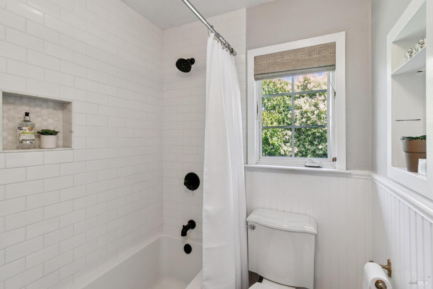 Detail Gallery Image 61 of 66 For 2 Fairview Ct, San Anselmo,  CA 94960 - 3 Beds | 2 Baths