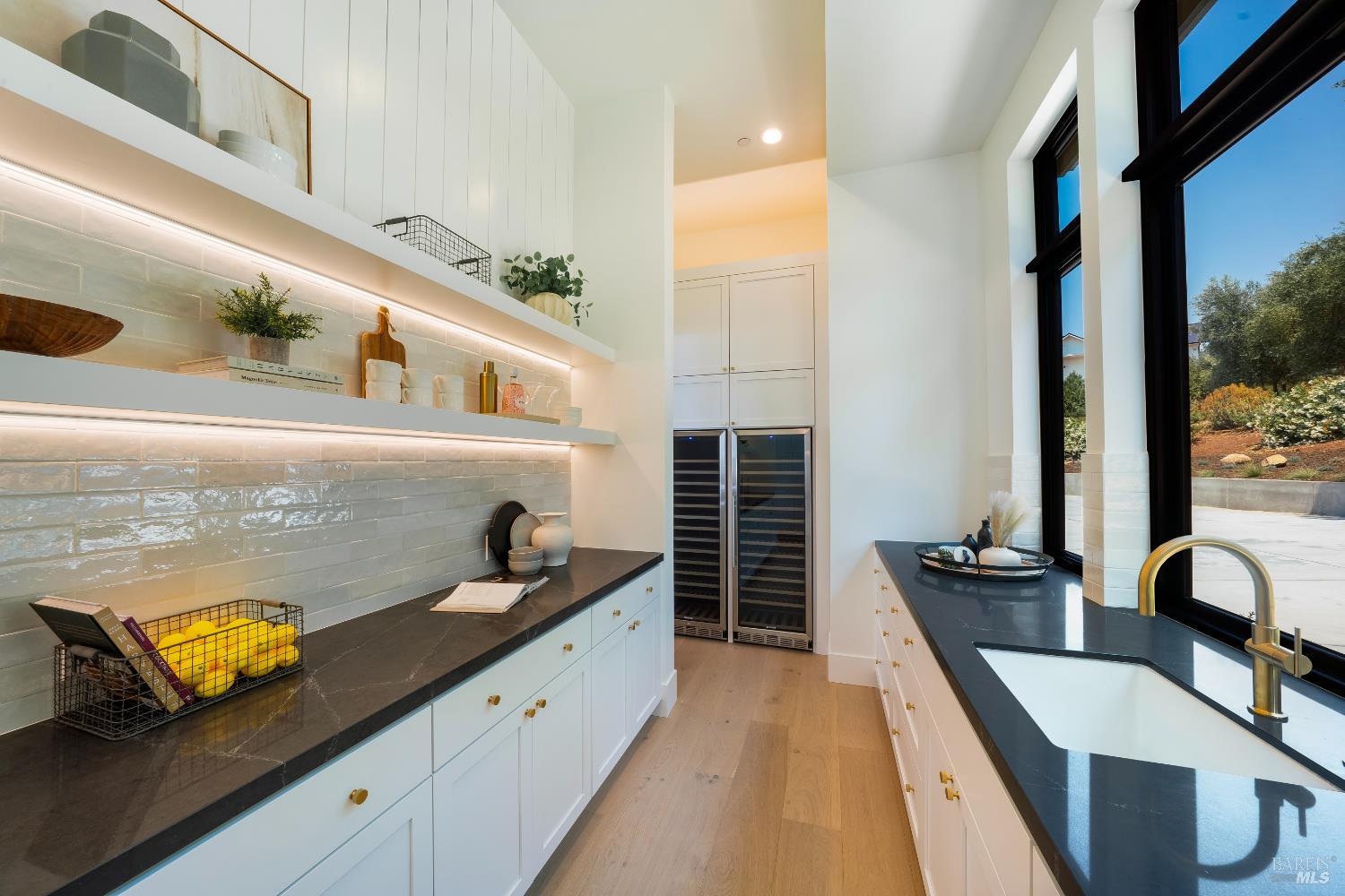 Detail Gallery Image 35 of 99 For 5925 Crystal Dr, Santa Rosa,  CA 95404 - 4 Beds | 4/1 Baths