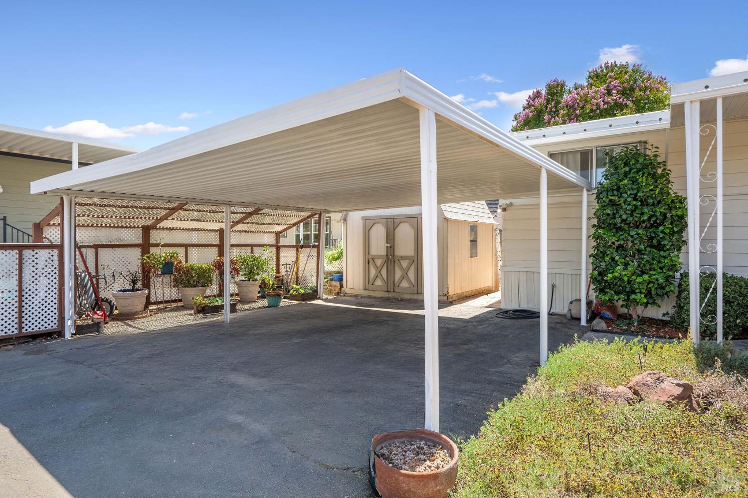 Detail Gallery Image 6 of 58 For 34 Hacienda Dr, Napa,  CA 94558 - 2 Beds | 2 Baths
