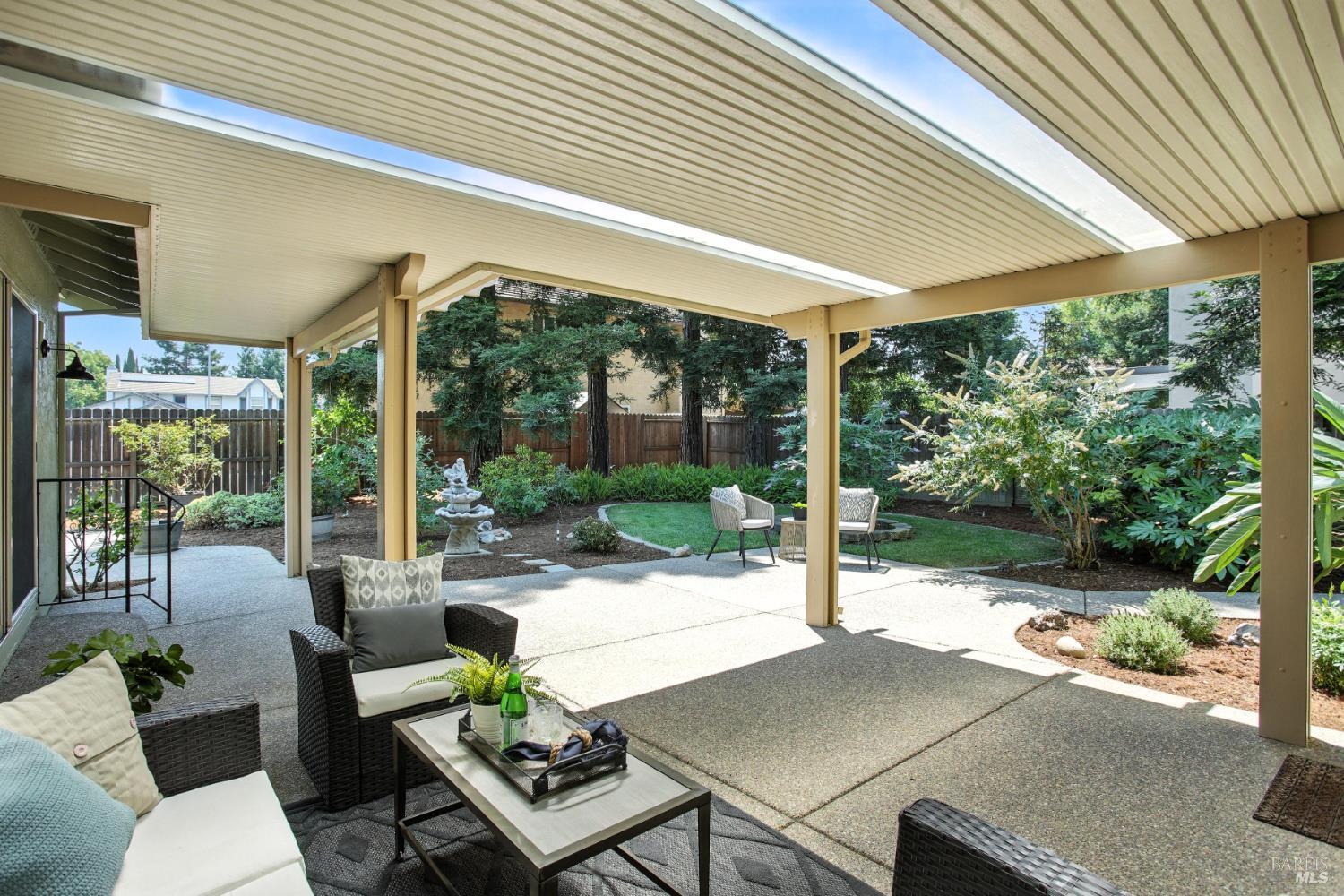 Detail Gallery Image 40 of 55 For 551 Stonewood Dr, Vacaville,  CA 95687 - 4 Beds | 2/1 Baths