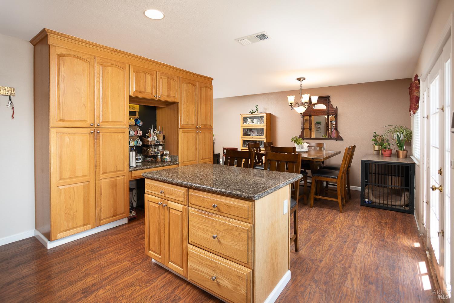 Detail Gallery Image 23 of 67 For 1025 Woodvale Dr, Dixon,  CA 95620 - 4 Beds | 2 Baths