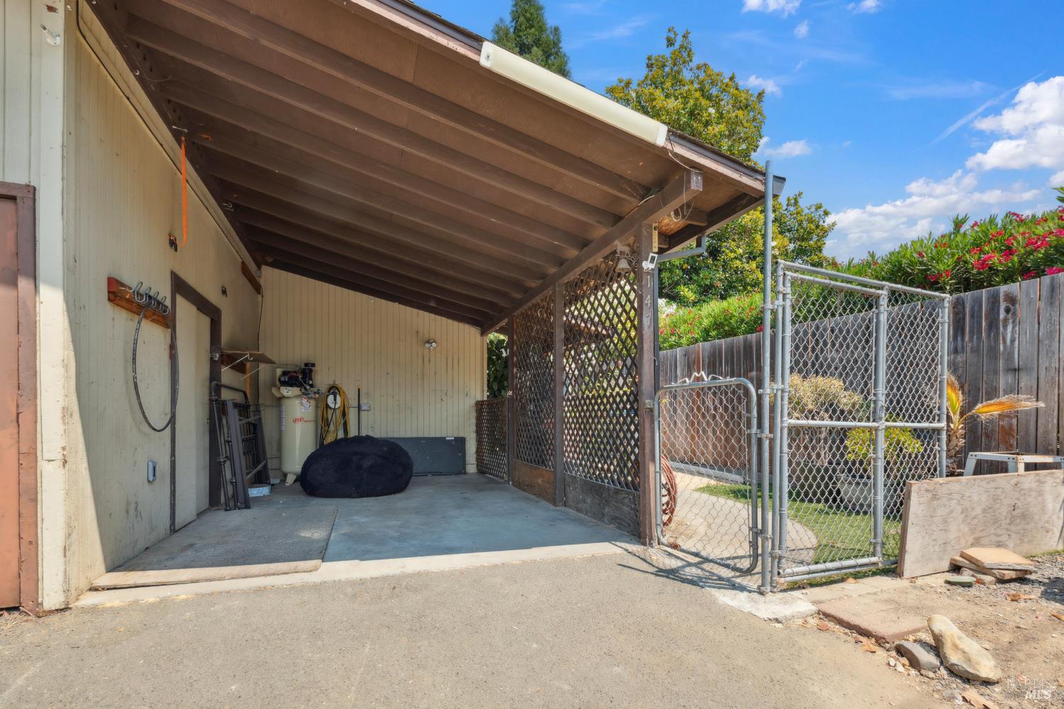 Detail Gallery Image 3 of 41 For 147 Buena Vida Ct, Sonoma,  CA 95476 - – Beds | – Baths