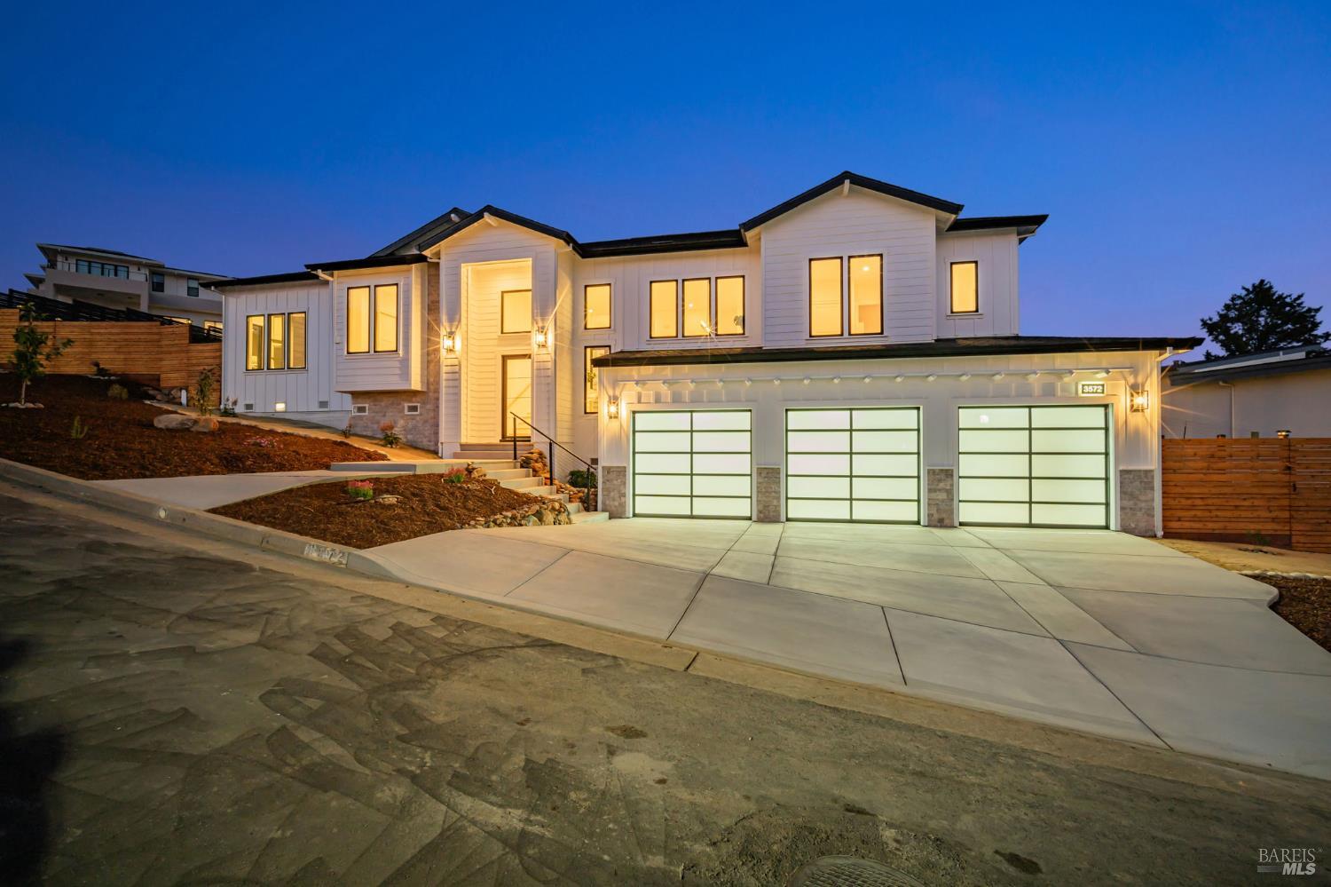 Detail Gallery Image 44 of 48 For 3572 Southridge Dr, Santa Rosa,  CA 95403 - 4 Beds | 4 Baths