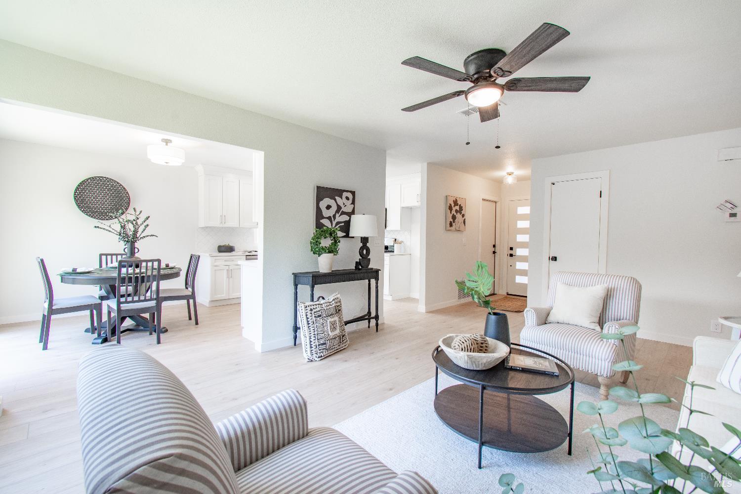 Detail Gallery Image 6 of 34 For 224 Columbus Dr, Fairfield,  CA 94533 - 3 Beds | 2 Baths