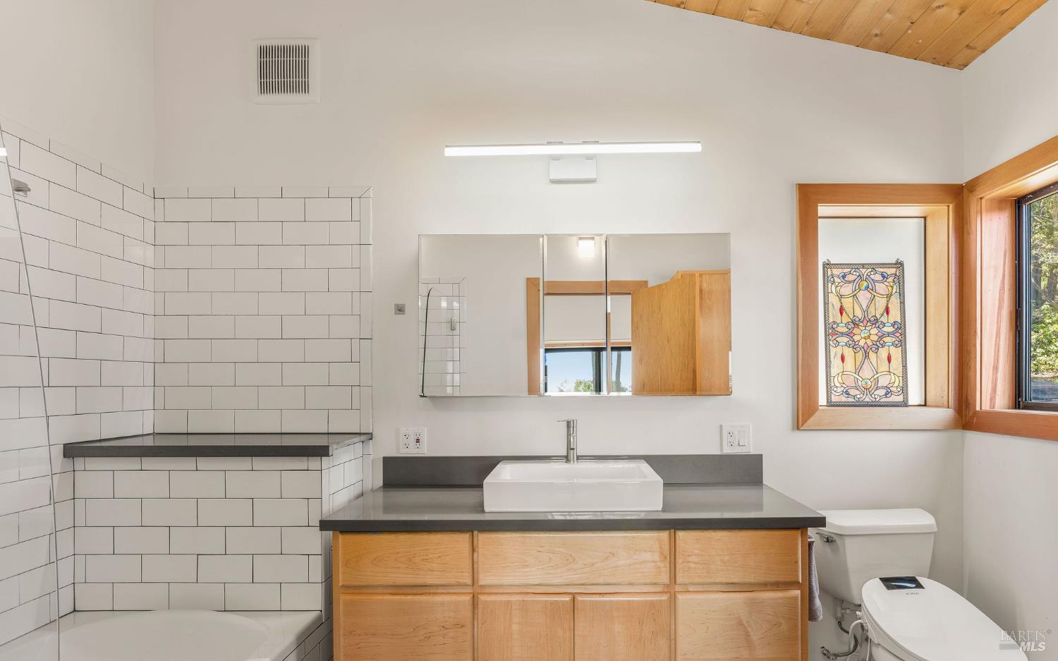 Detail Gallery Image 21 of 39 For 37940 Pacific View Dr, Gualala,  CA 95445 - 4 Beds | 4 Baths