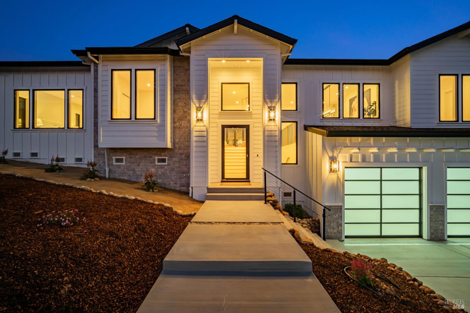 Detail Gallery Image 46 of 48 For 3572 Southridge Dr, Santa Rosa,  CA 95403 - 4 Beds | 4 Baths