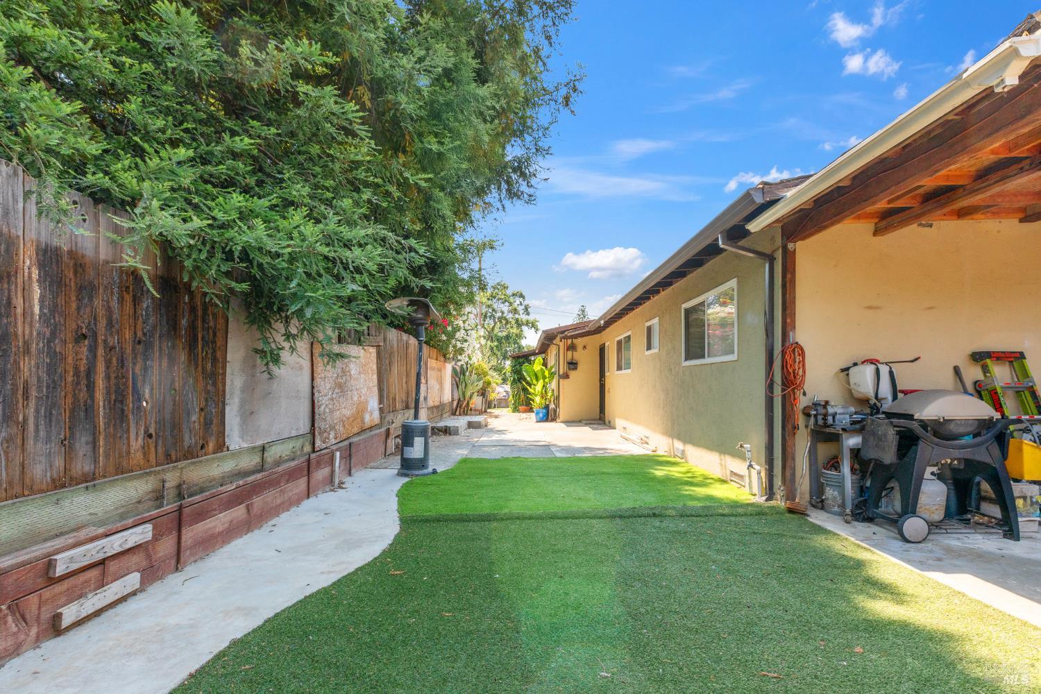 Detail Gallery Image 6 of 41 For 147 Buena Vida Ct, Sonoma,  CA 95476 - – Beds | – Baths