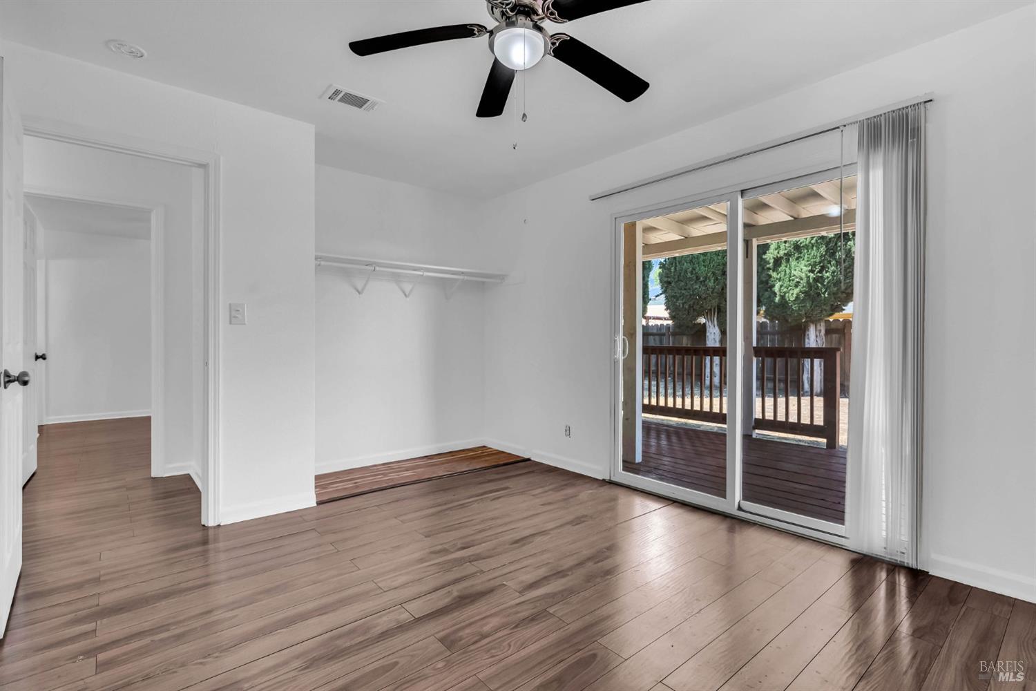 Detail Gallery Image 24 of 47 For 1607 California Dr, Vacaville,  CA 95687 - 3 Beds | 2 Baths