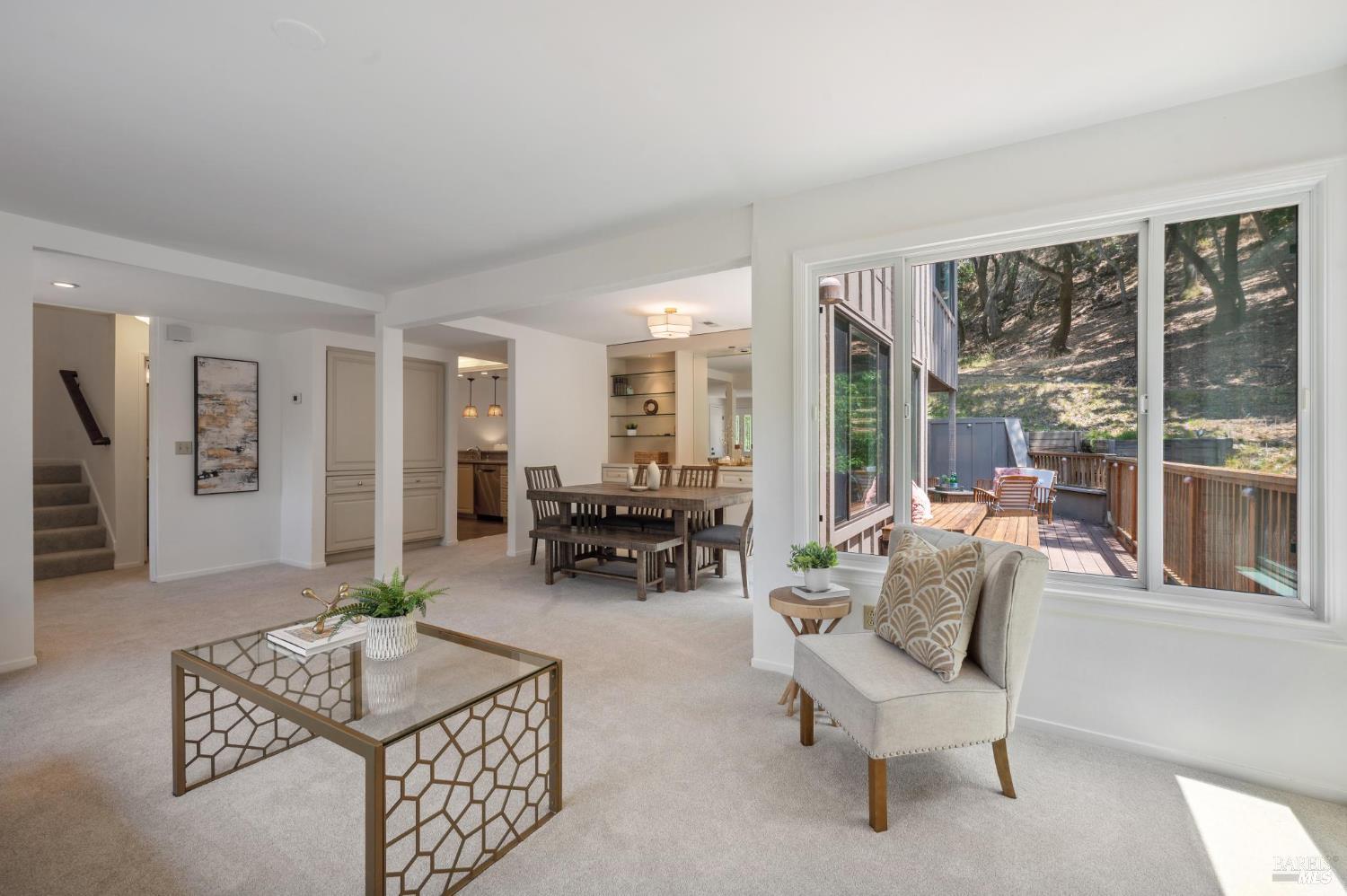 Detail Gallery Image 10 of 53 For 18 Eagle Gap Rd, Novato,  CA 94949 - 4 Beds | 2/1 Baths