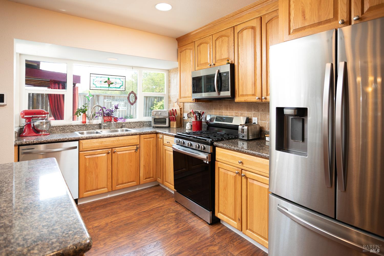 Detail Gallery Image 20 of 67 For 1025 Woodvale Dr, Dixon,  CA 95620 - 4 Beds | 2 Baths