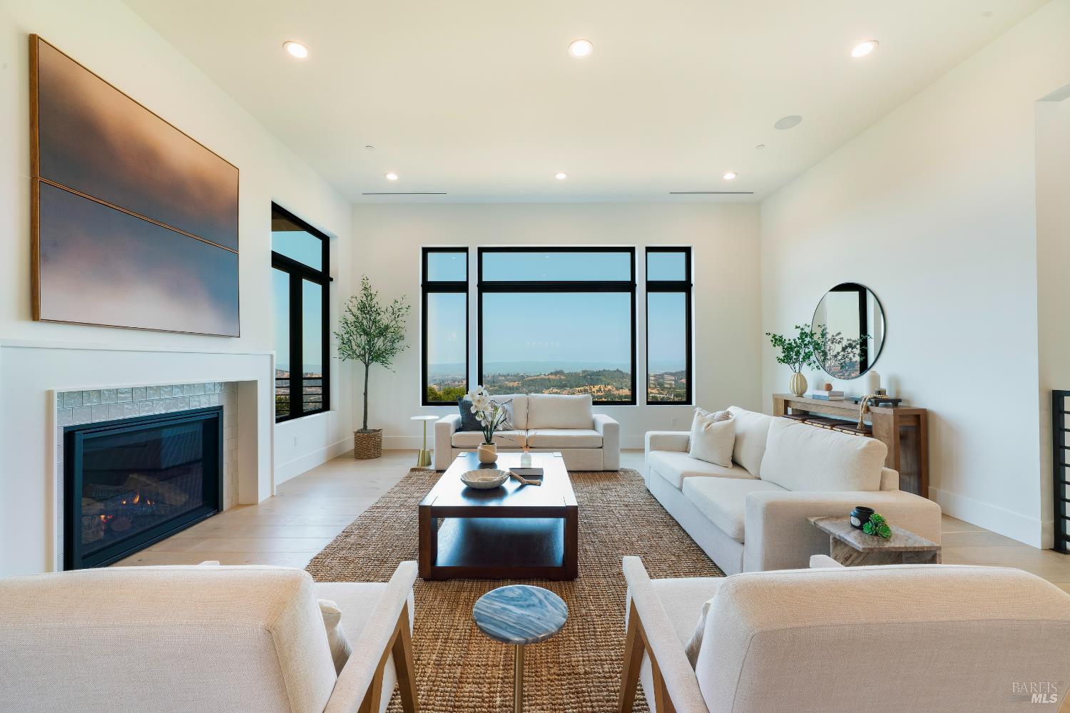 Detail Gallery Image 21 of 99 For 5925 Crystal Dr, Santa Rosa,  CA 95404 - 4 Beds | 4/1 Baths