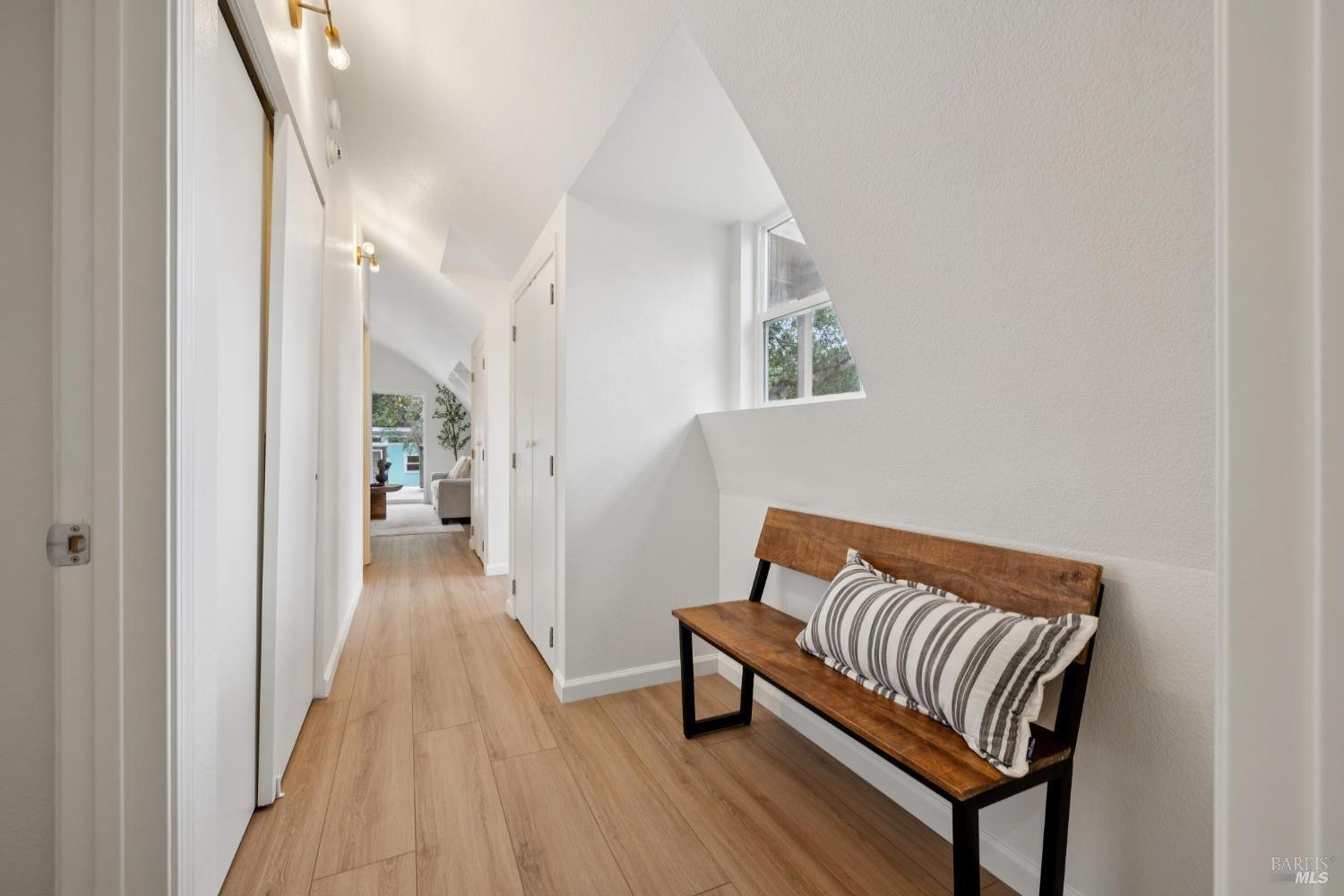 Detail Gallery Image 23 of 50 For 1863 Mountain View Ave, Petaluma,  CA 94952 - 2 Beds | 1 Baths