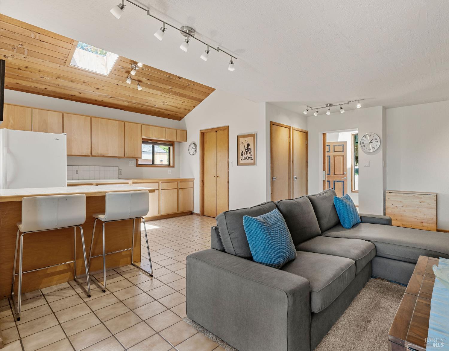 Detail Gallery Image 14 of 39 For 37940 Pacific View Dr, Gualala,  CA 95445 - 4 Beds | 4 Baths