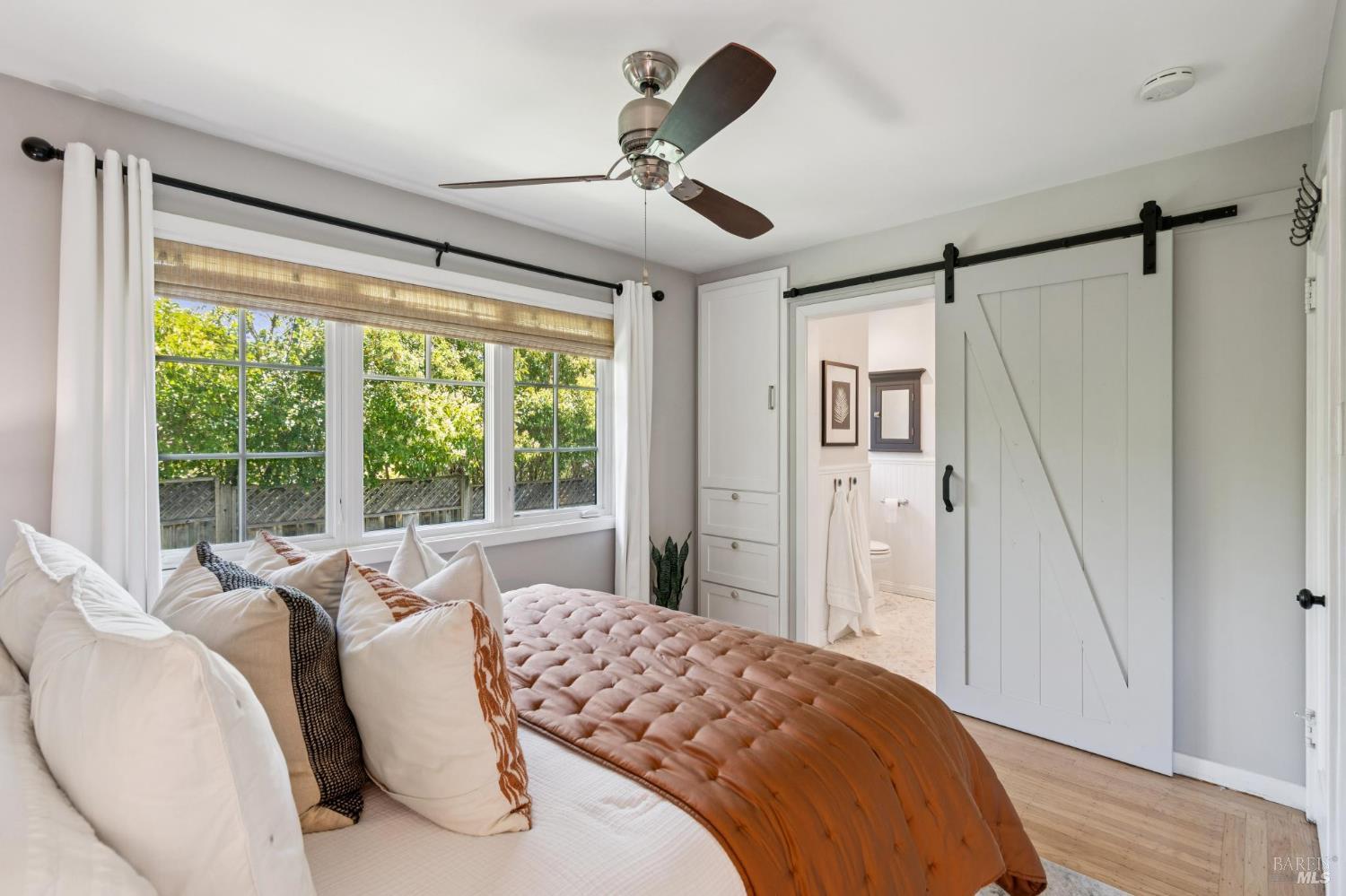Detail Gallery Image 48 of 66 For 2 Fairview Ct, San Anselmo,  CA 94960 - 3 Beds | 2 Baths