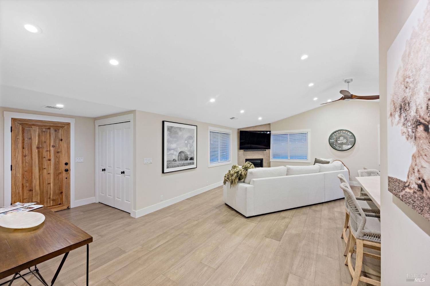 Detail Gallery Image 3 of 26 For 691 Silverado Trl, Saint Helena,  CA 94574 - 2 Beds | 2 Baths