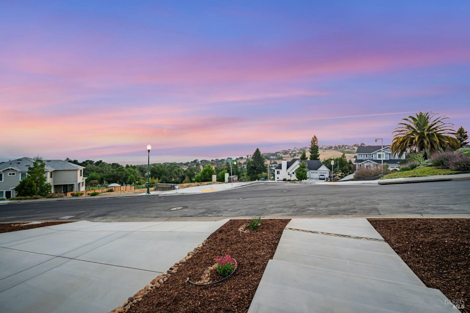 Detail Gallery Image 48 of 48 For 3572 Southridge Dr, Santa Rosa,  CA 95403 - 4 Beds | 4 Baths