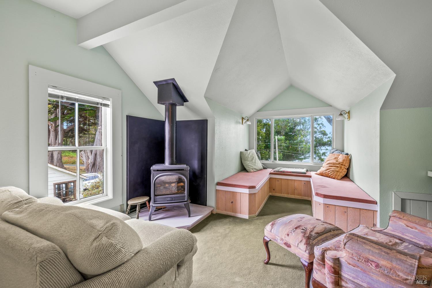 Detail Gallery Image 22 of 42 For 3781 N Highway 1 Unkn, Albion,  CA 95410 - 4 Beds | 2 Baths